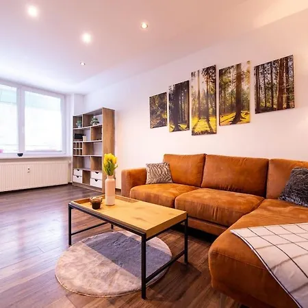 Апартаменты 3-bed Bliss: Modern & Spacious
